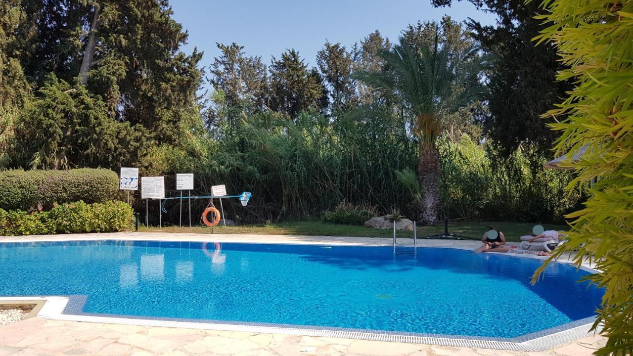 Paradise Gardens IV 2 Bd Amazing Apartment Paphos 外观 照片