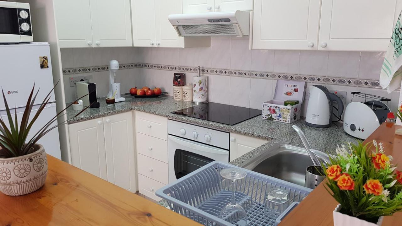 Paradise Gardens IV 2 Bd Amazing Apartment Paphos 外观 照片